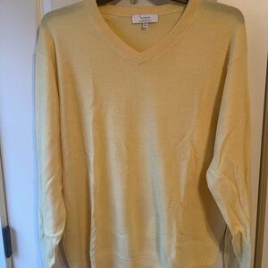 Men's V-Neck Sweater in Soft Yellow